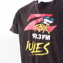 Vintage 'Rock 93.3 FM' T-Shirt -Carhartt || Harley Davidson Shop IMG 0108 cut fd9e13ed 4647 447b bc4d abf3d416b4a8