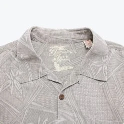 Vintage 'Jamaica Jaxx' Hawaiian Shirt -Carhartt || Harley Davidson Shop IMG 2127 cut 206c9eb6 3bc5 4029 91c0 322dc10f5685