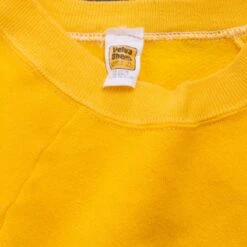 Vintage 'VU' Graphic Sweatshirt - Yellow -Carhartt || Harley Davidson Shop IMG 3928 196cc64b 1e76 41d0 ad95 e02600102560