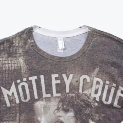 Vintage Motley Crue T-Shirt -Carhartt || Harley Davidson Shop IMG 8381 cut e5232074 a6f1 4b17 b38b 150e6b03465e